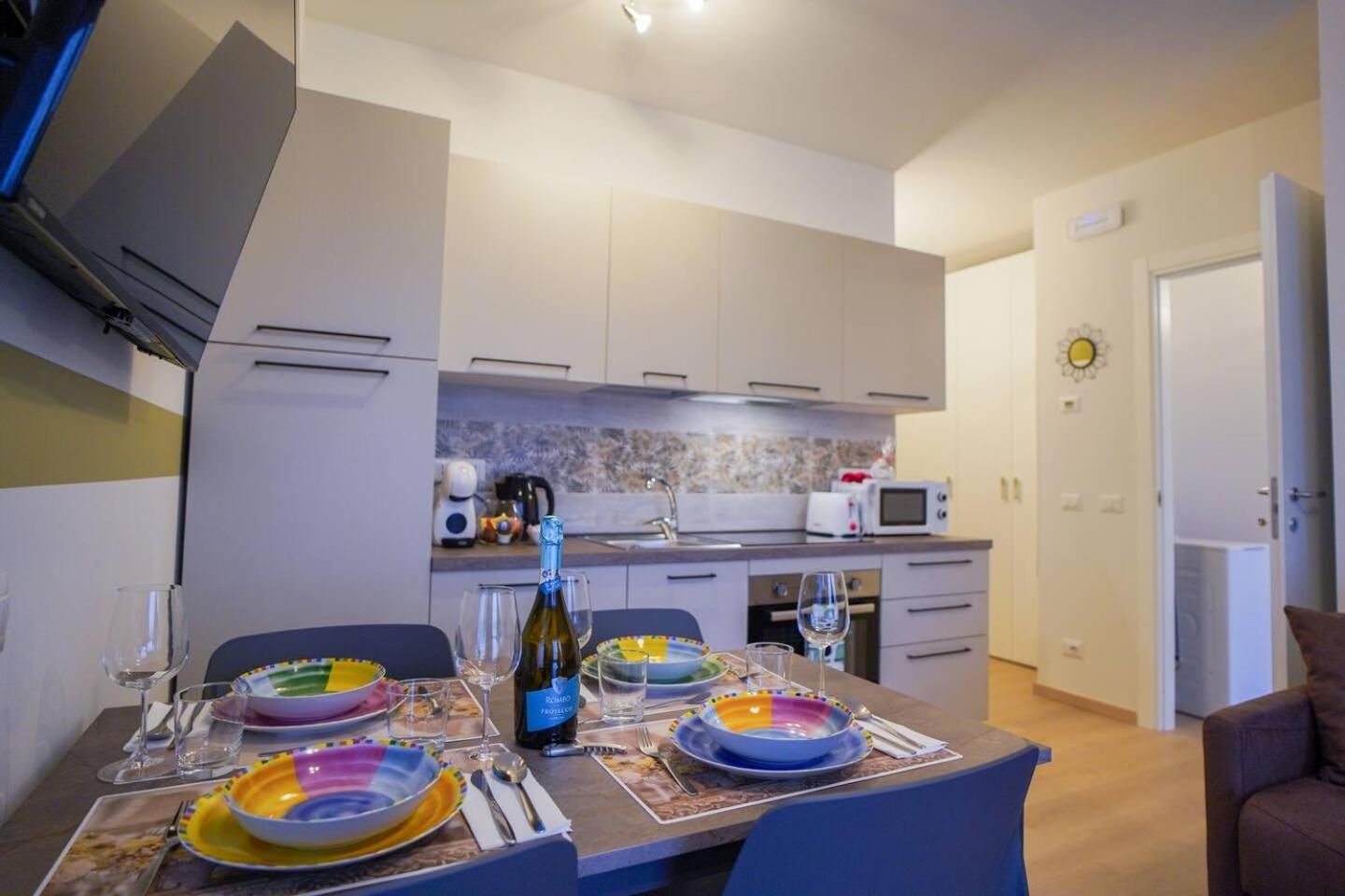Gelsomino Suite Leonardo Academy, Mxp & Laghi Sesto Calende Dış mekan fotoğraf