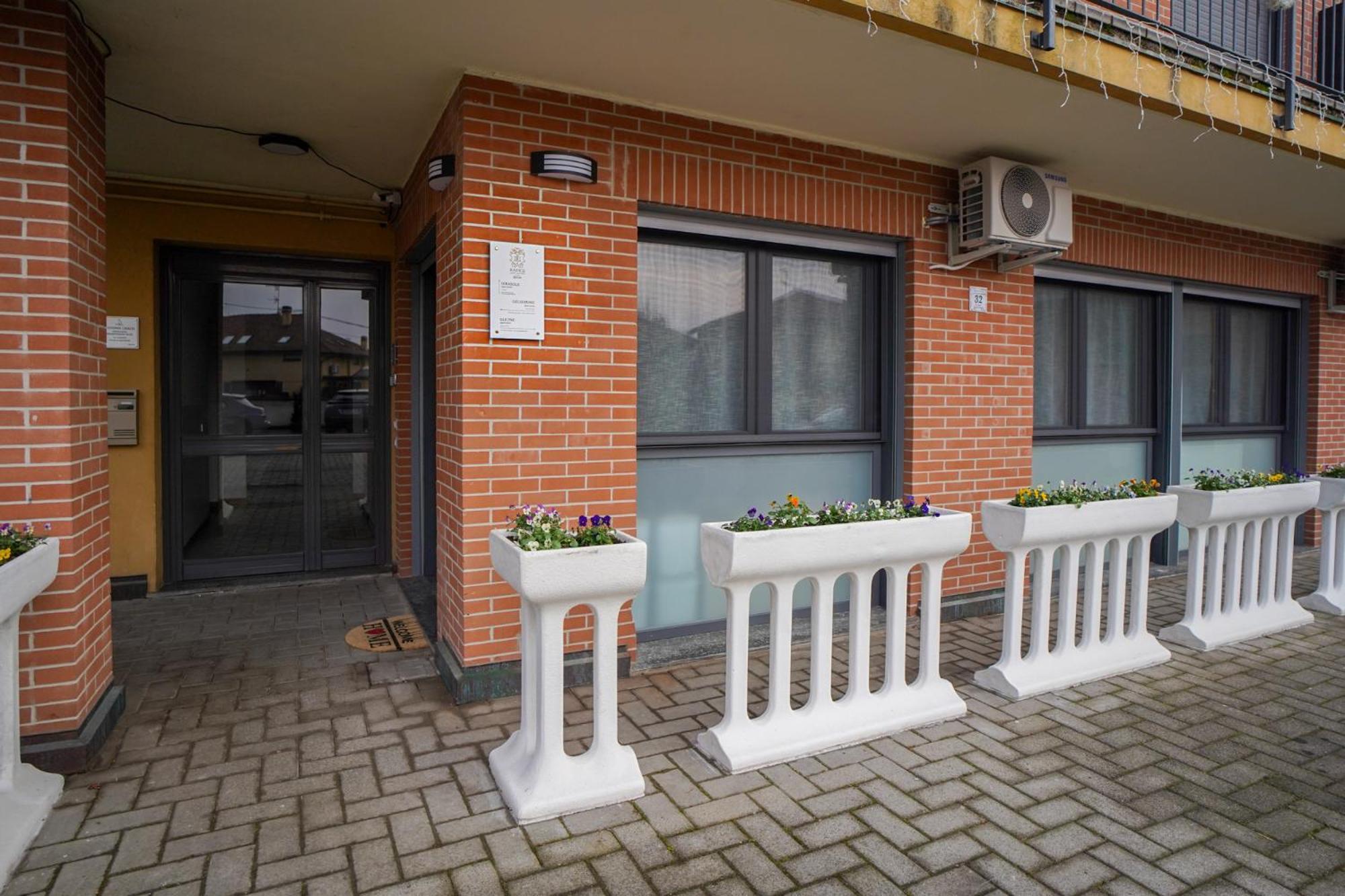 Gelsomino Suite Leonardo Academy, Mxp & Laghi Sesto Calende Dış mekan fotoğraf