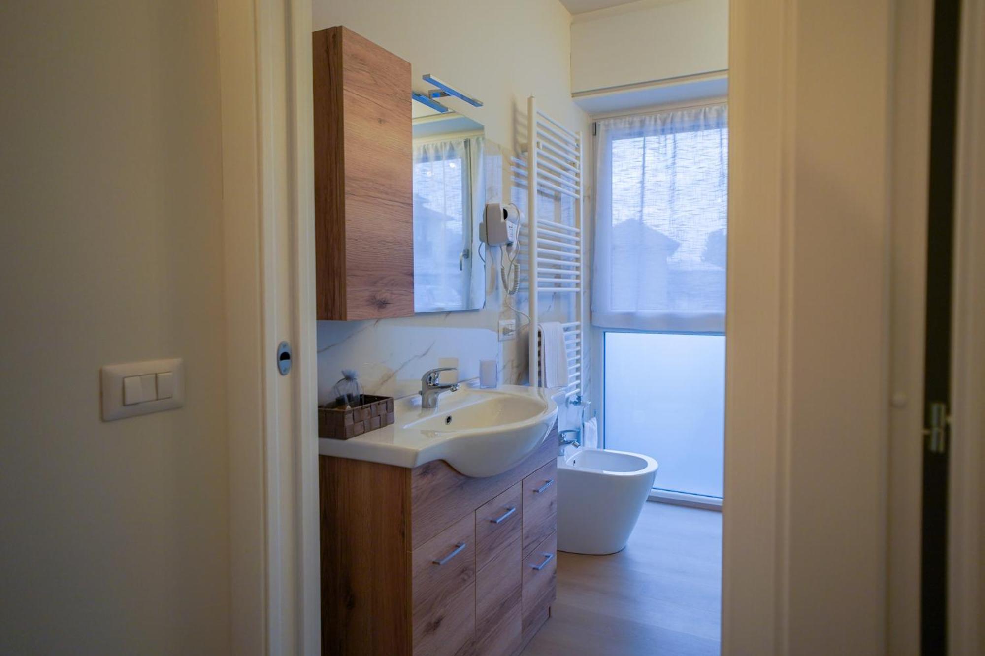 Gelsomino Suite Leonardo Academy, Mxp & Laghi Sesto Calende Dış mekan fotoğraf